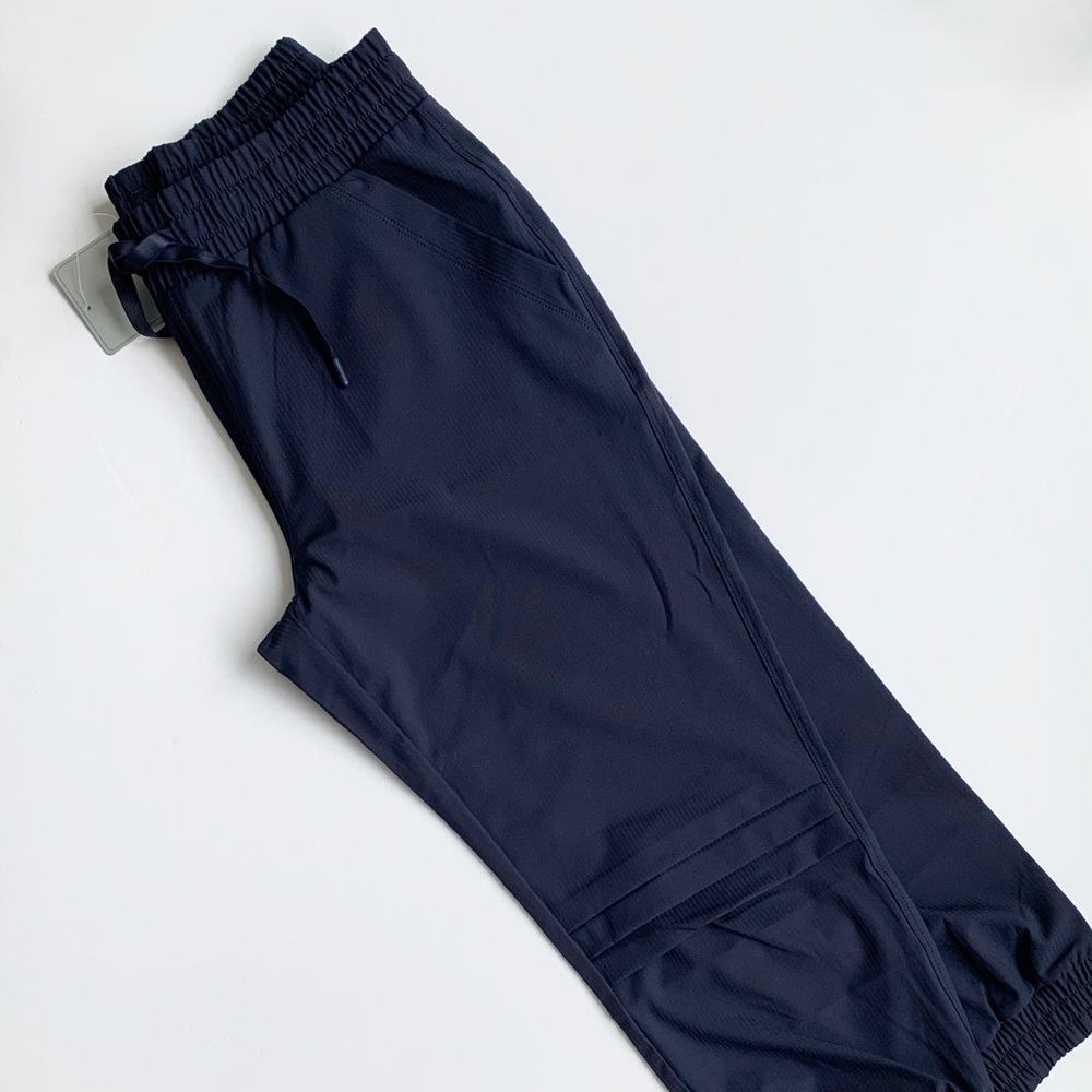 LORNA JANE👖Navy 3/4 Pants **NWT** - Picture 5 of 6